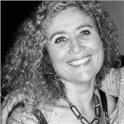 Doy clases de apoyo de todas las asignaturas de primaria y eso y especialmente letras en bachiller, ademas de inglés a todos los niveles